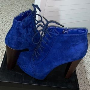 Diva Lounge Suede Booties